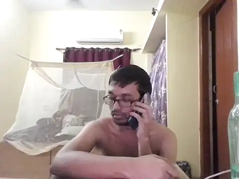 THE NAKED BOY online show from December 18, 12:56 pm