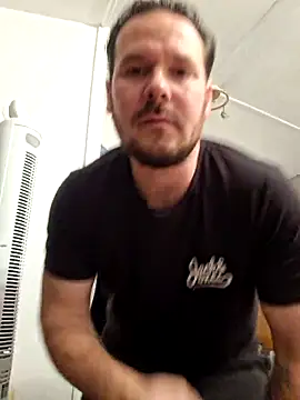 chrisB09 online show from December 15, 6:16 pm