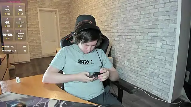 iliaskrislove online show from March 2, 4:03 pm