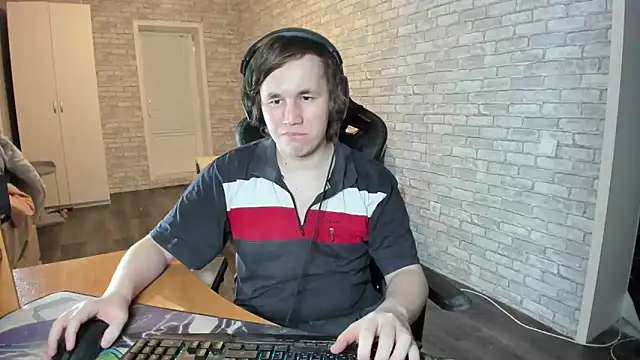 iliaskrislove online show from March 19, 9:05 pm