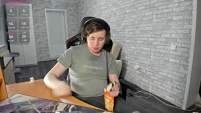 iliaskrislove online show from February 12, 1:59 pm