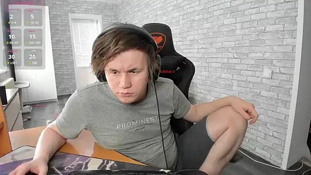 iliaskrislove online show from February 14, 8:31 am