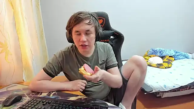 iliaskrislove online show from September 21, 11:43 am