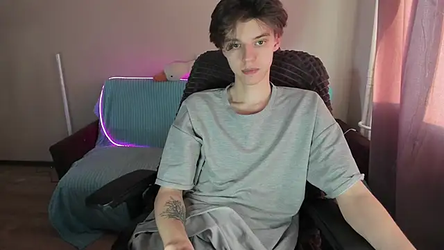Snapshot of Liam_sexy1 chatting on March 21, 3:24 pm Liam sexy1 online show from March 21, 3:24 pm