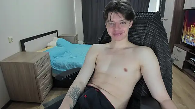 Liam sexy1 online show from March 9, 7:02 am