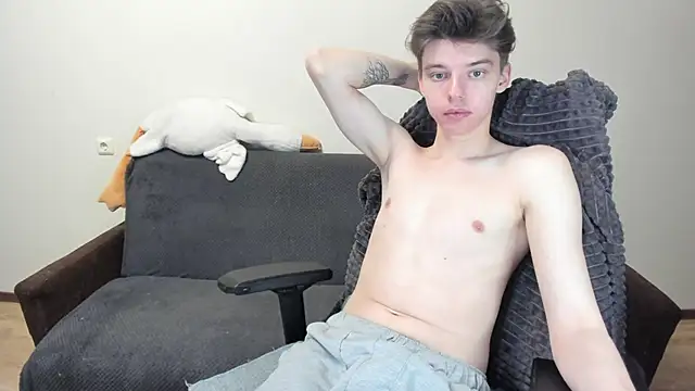 Liam sexy1 online show from December 15, 1:52 pm