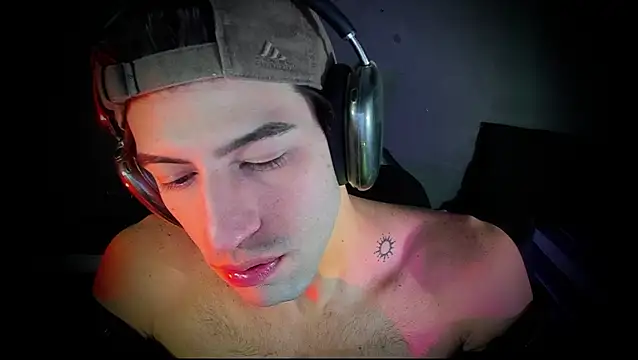 newjeff online show from November 22, 8:30 pm