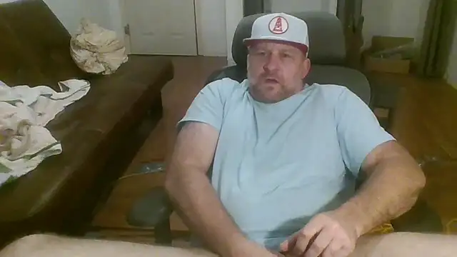 poundyouout69 online show from March 6, 6:32 am