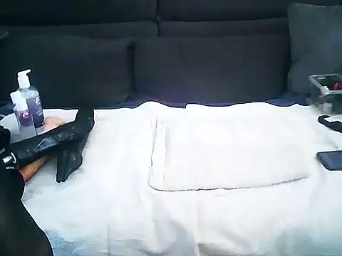 chattedelope online show from December 5, 12:23 pm