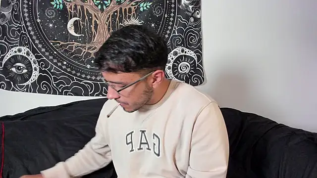 Snapshot of JayMarcos_ chatting on October 24, 3:30 am JayMarcos online show from October 24, 3:30 am