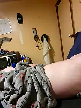 Snapshot of BigDDave6979 chatting on March 19, 4:03 am BigDDave6979 online show from March 19, 4:03 am