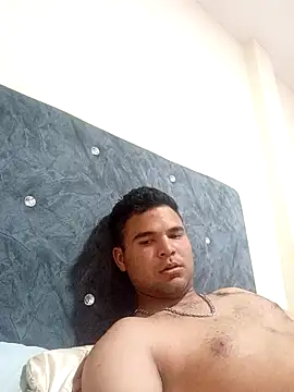 PITBuk 708 online show from December 22, 8:06 pm