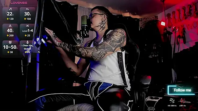 allanhurtss online show from October 27, 6:54 pm