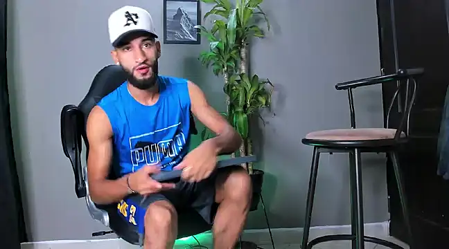 Damian 022 online show from December 2, 12:27 pm