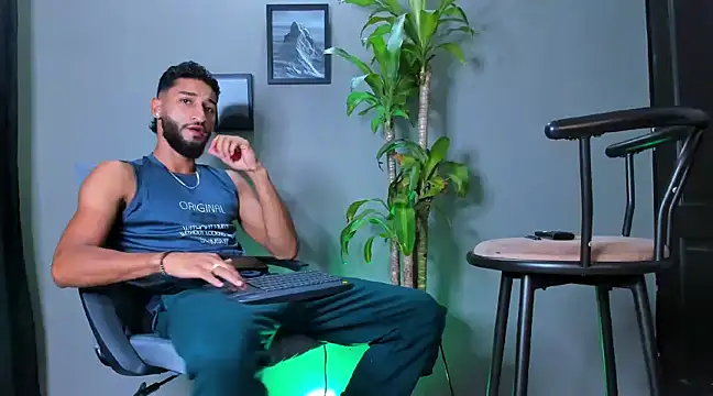 Damian 022 online show from January 20, 11:10 pm