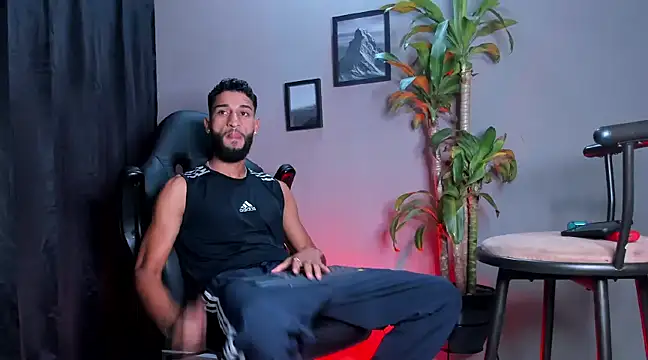 Damian 022 online show from December 19, 2:13 pm