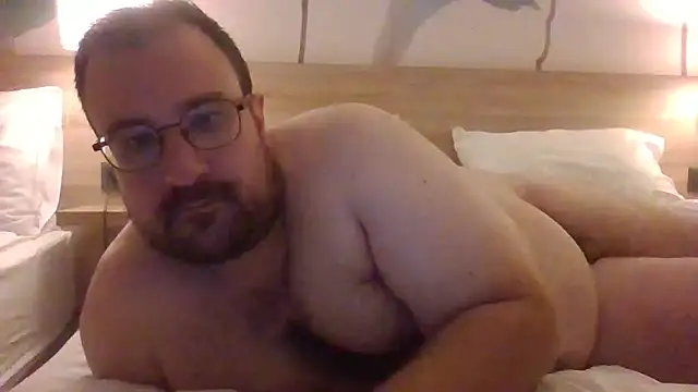 Snapshot of iammtheniceguy chatting on October 20, 8:35 pm iammtheniceguy online show from October 20, 8:35 pm