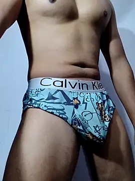 AmnionicDemeanor online show from November 29, 7:05 pm