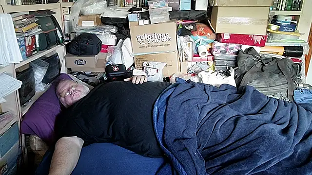 hadeszeuss2 online show from March 22, 3:06 pm