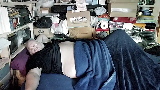 hadeszeuss2 online show from April 4, 6:05 pm