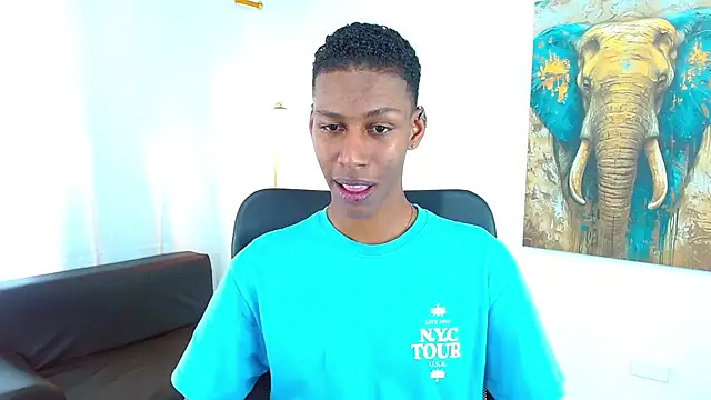 maiki18  online show from November 26, 8:34 pm