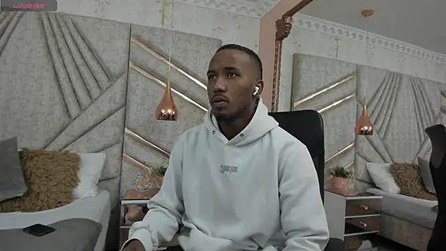 JamesParck online show from January 15, 11:10 am