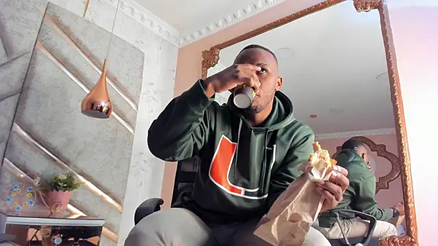 JamesParck online show from January 24, 12:20 pm