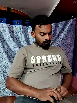 rayhan085 online show from December 13, 3:00 pm