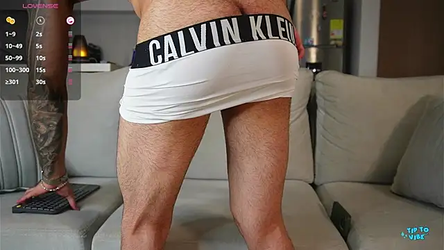 Derek w online show from December 16, 5:36 am