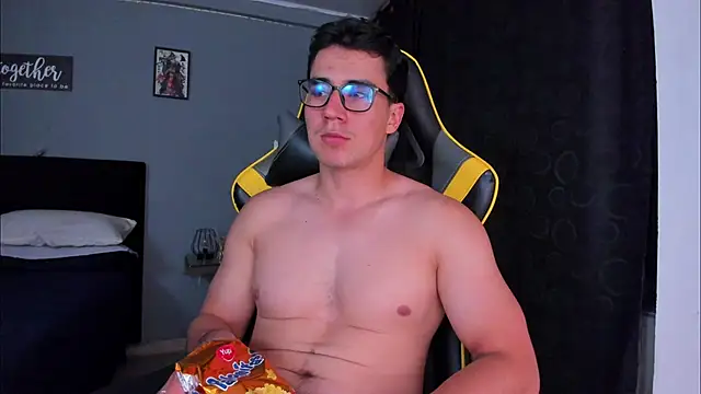 owengray2n online show from October 15, 12:40 am