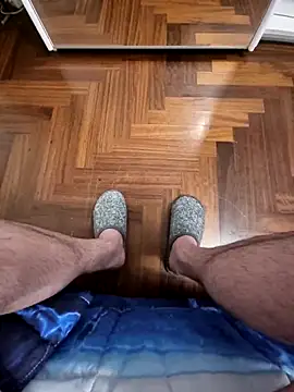 1ninefellababy online show from December 21, 4:59 pm