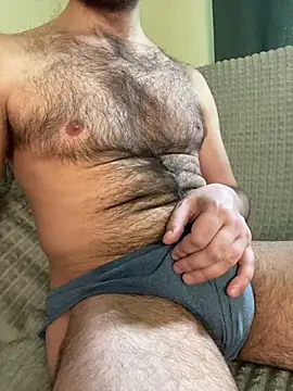 Deckard Webb1  online show from June 9, 1:35 pm
