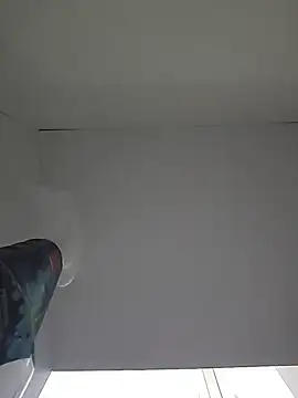 Maryo0001 online show from April 18, 6:48 am