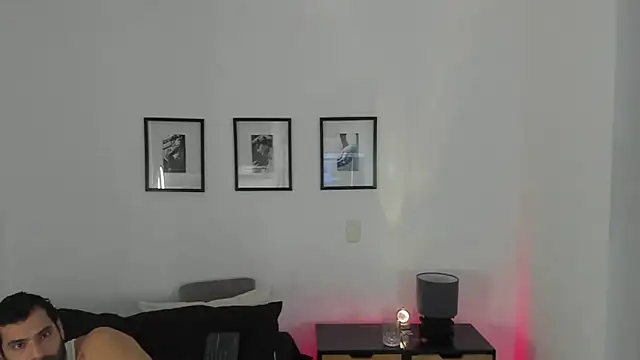 Snapshot of Dereck_vega chatting on September 21, 4:40 pm Dereck vega online show from September 21, 4:40 pm