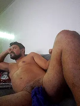 Snapshot of LatinMar chatting on December 31, 2:08 am LatinMar online show from December 31, 2:08 am