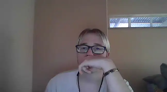 Snapshot of bisexualboy05 chatting on March 11, 11:01 am bisexualboy05 online show from March 11, 11:01 am