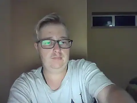 Snapshot of bisexualboy05 chatting on January 13, 8:58 pm bisexualboy05 online show from January 13, 8:58 pm