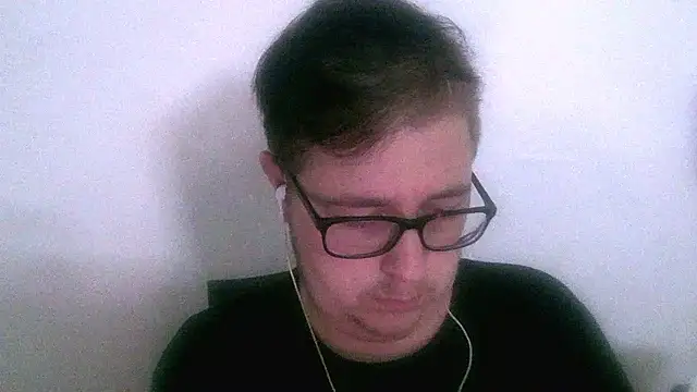 bisexualboy05 online show from January 10, 8:55 pm