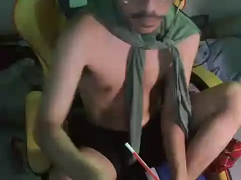 cloudyth1994 online show from December 23, 7:20 pm