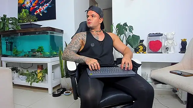 Johnnygrayson1 online show from October 25, 2:02 am