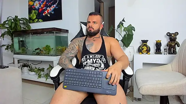 Johnnygrayson1 online show from September 18, 12:23 am