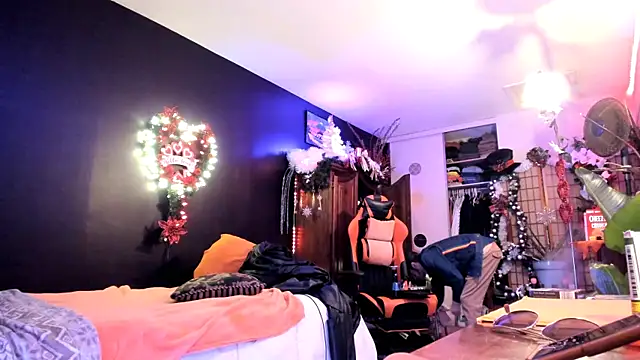 leatherz69 online show from February 7, 11:03 pm