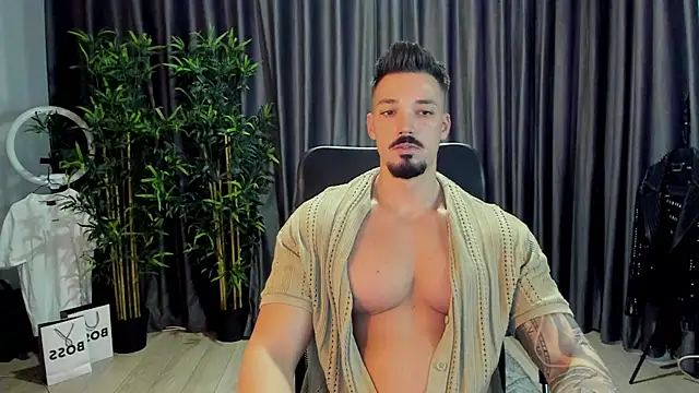 HaydenSpearss online show from October 4, 7:02 am