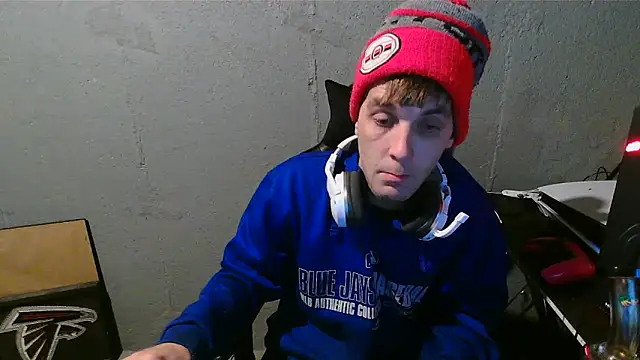 Snapshot of Superoz77 chatting on December 7, 4:31 am Superoz77 online show from December 7, 4:31 am