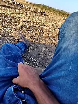 Snapshot of murokkk31 chatting on October 16, 1:41 pm murokkk31 online show from October 16, 1:41 pm