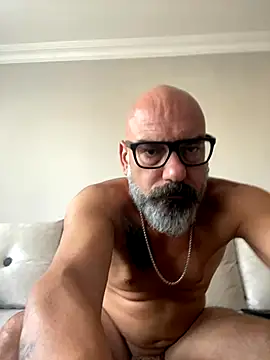 hardy tom online show from September 9, 3:44 pm