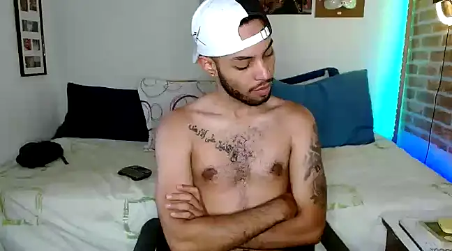 Snapshot of colinbrown chatting on February 19, 5:49 pm colinbrown online show from February 19, 5:49 pm