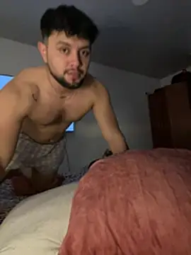 bruce  naughty online show from April 5, 2:08 am