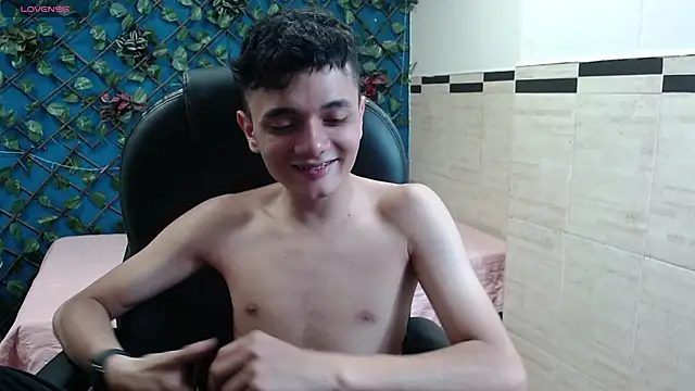 Waturox online show from October 30, 7:37 pm