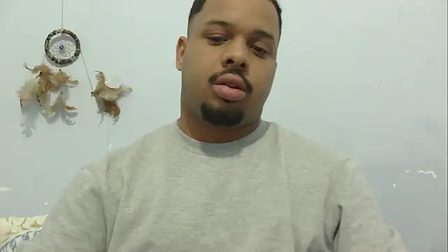 Mobtcreator23 online show from May 11, 12:23 am